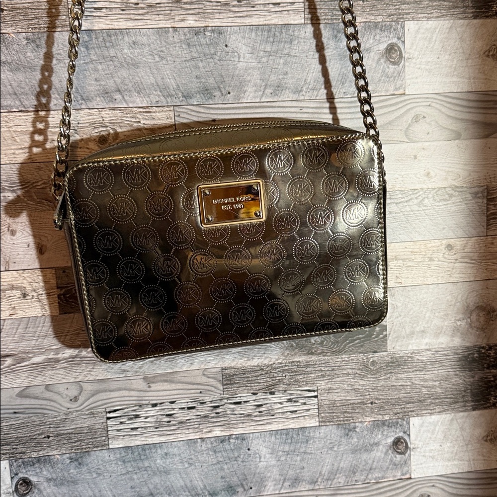 Pre-loved! Michael Kors Jet Set Large East West Crossbody Bag